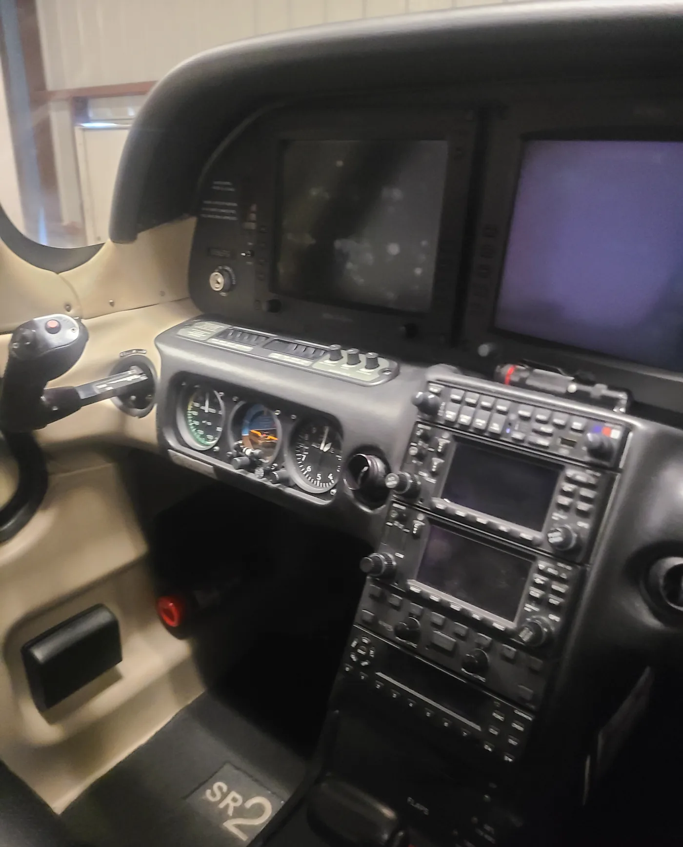 Cirrus SR22 glass panel cockpit after an interior detail